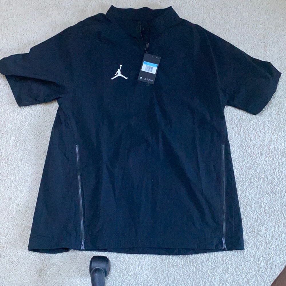 Jordan brand pull over size medium EXCLUSIVE